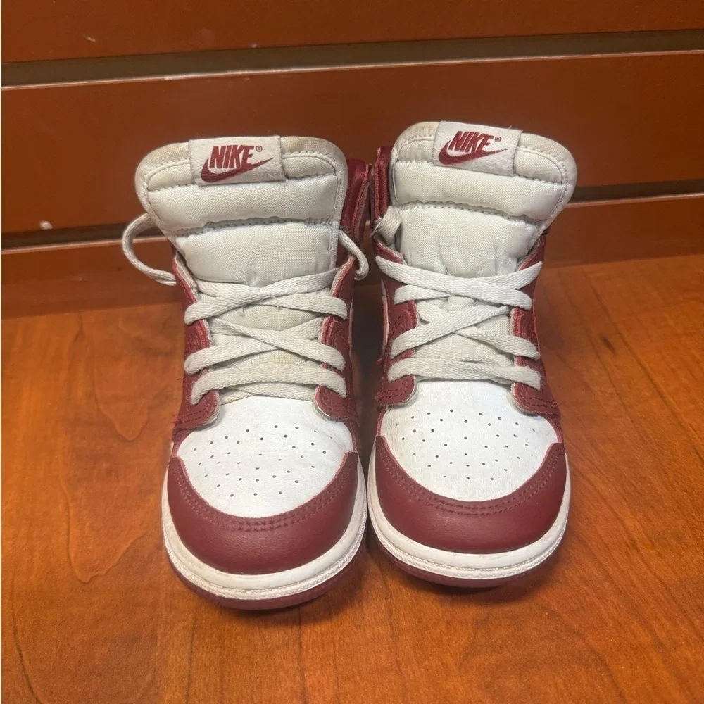 Nike Kids' Maroon and White Sneakers